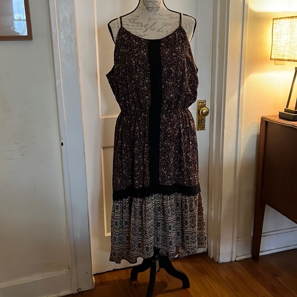 Knox Rose High/Low Dress. - Picture 1 of 7